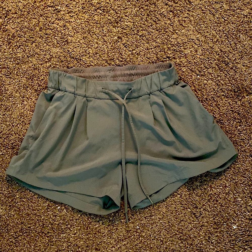 GREEN LULULEMON SHORTS